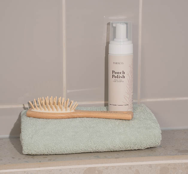 Rinse-free Foam Shampoo with brush