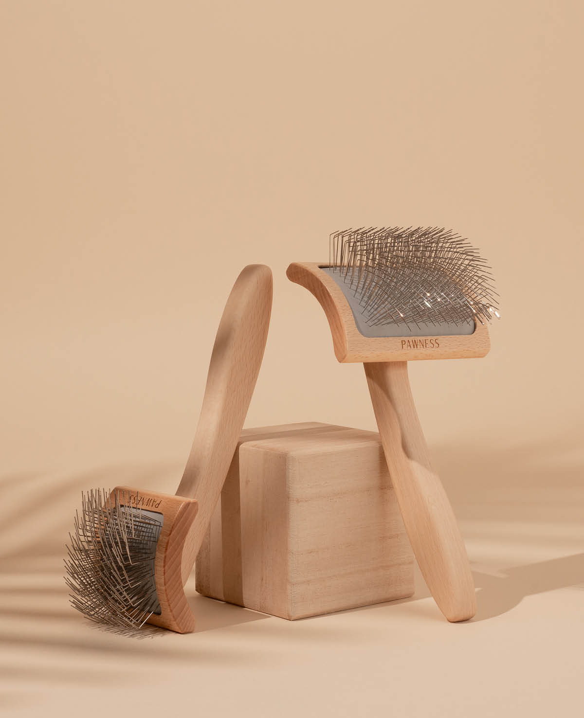 Curved Slicker Brush